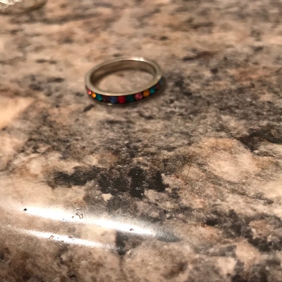 Color ring - Picture 2 of 2